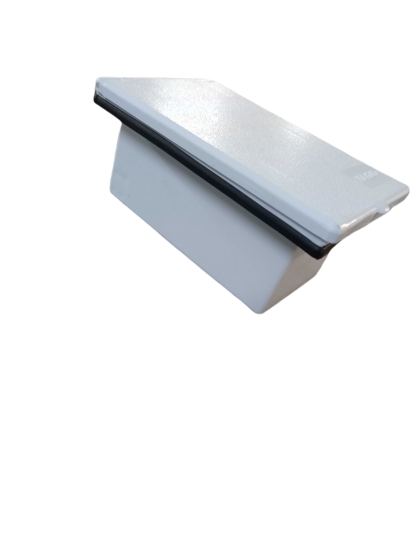 Socket & Housing 16A 220V White